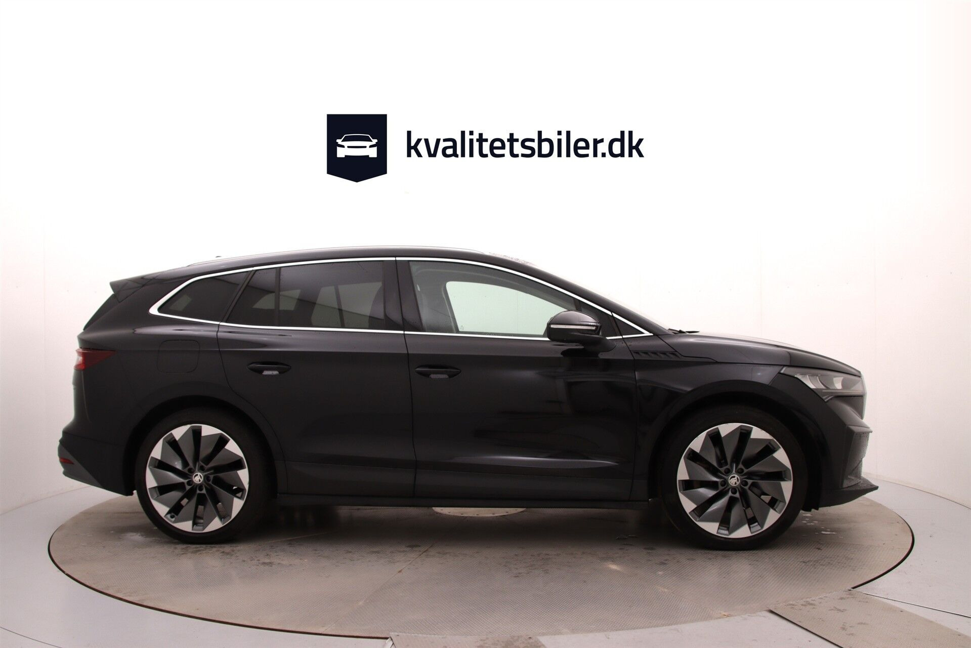 Sort Skoda Enyaq fra 2023