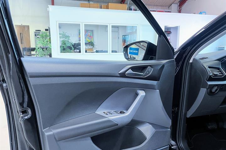 Sort VW T-Cross fra 2021