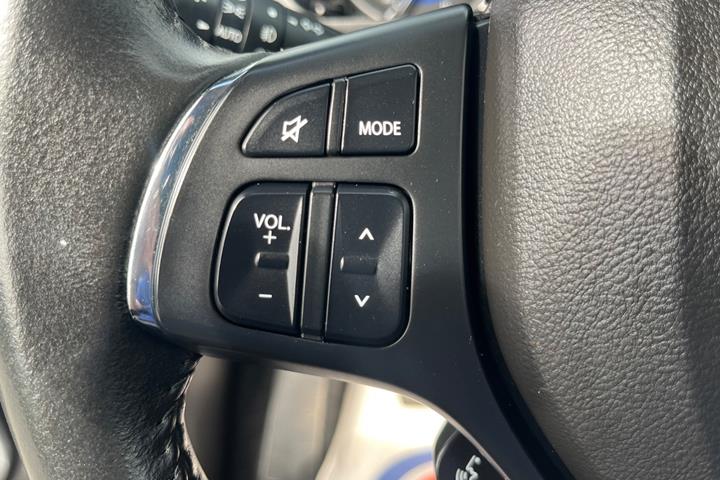 Grå Suzuki Baleno fra 2017