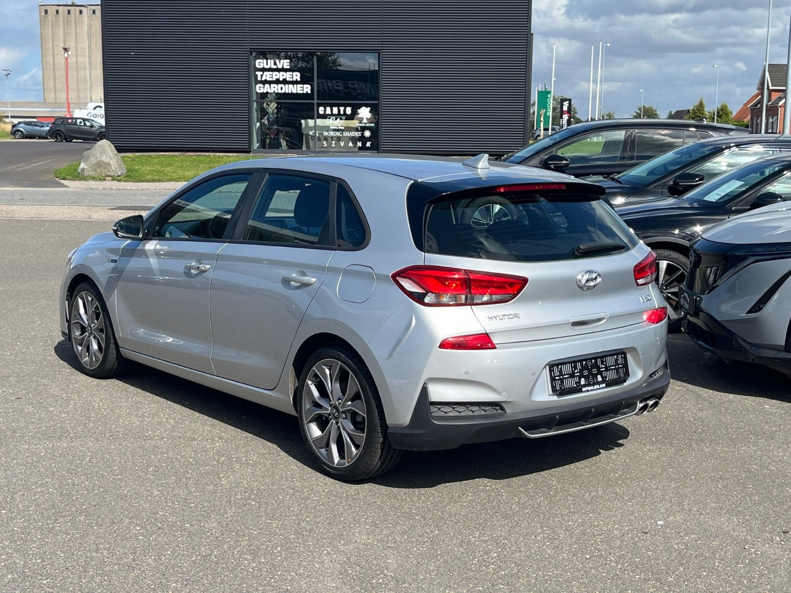 Sølv Hyundai i30 fra 2019