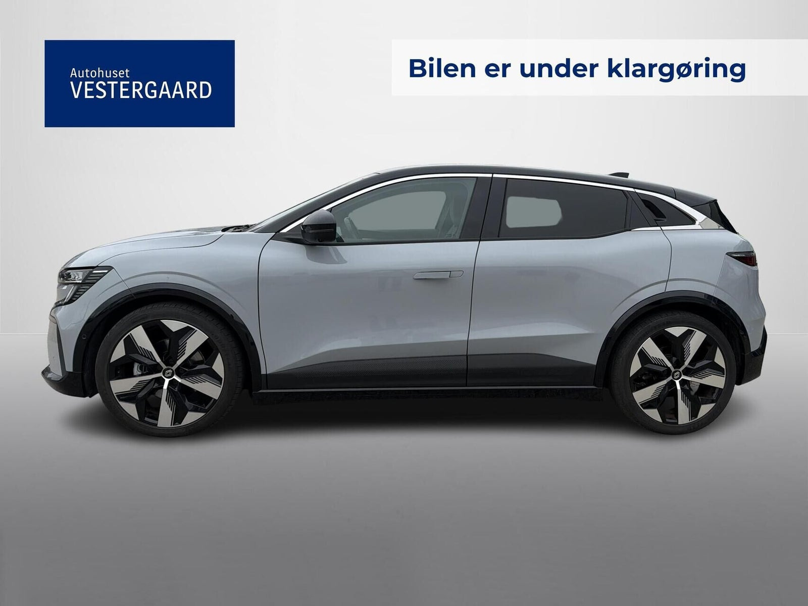 Grå Renault Megane E-Tech fra 2023