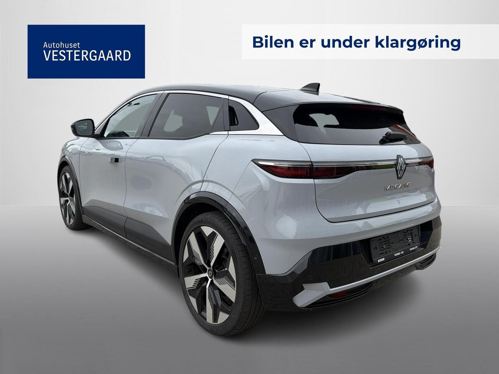 Grå Renault Megane E-Tech fra 2023