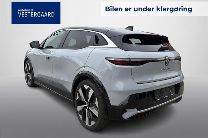 Grå Renault Megane E-Tech fra 2023