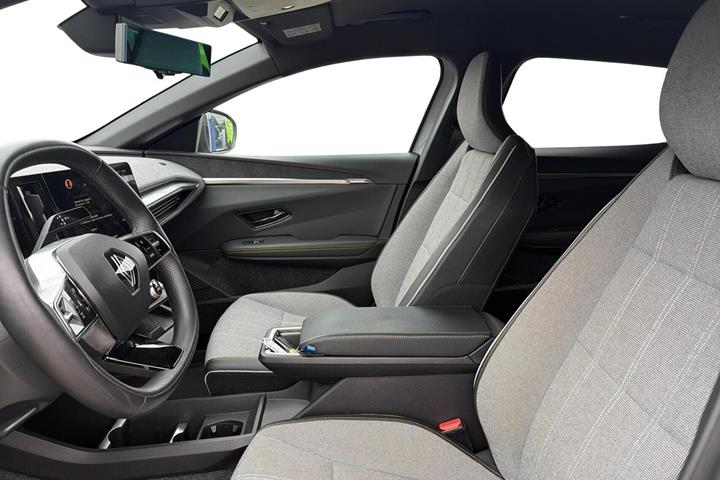Grå Renault Megane E-Tech fra 2023