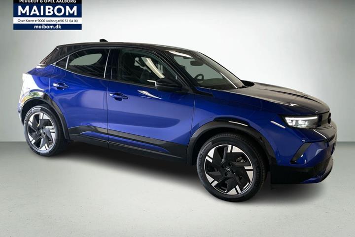Blå Opel Mokka-e fra 2025