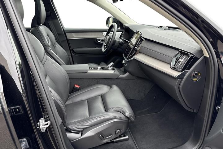 Sort Volvo XC90 fra 2026