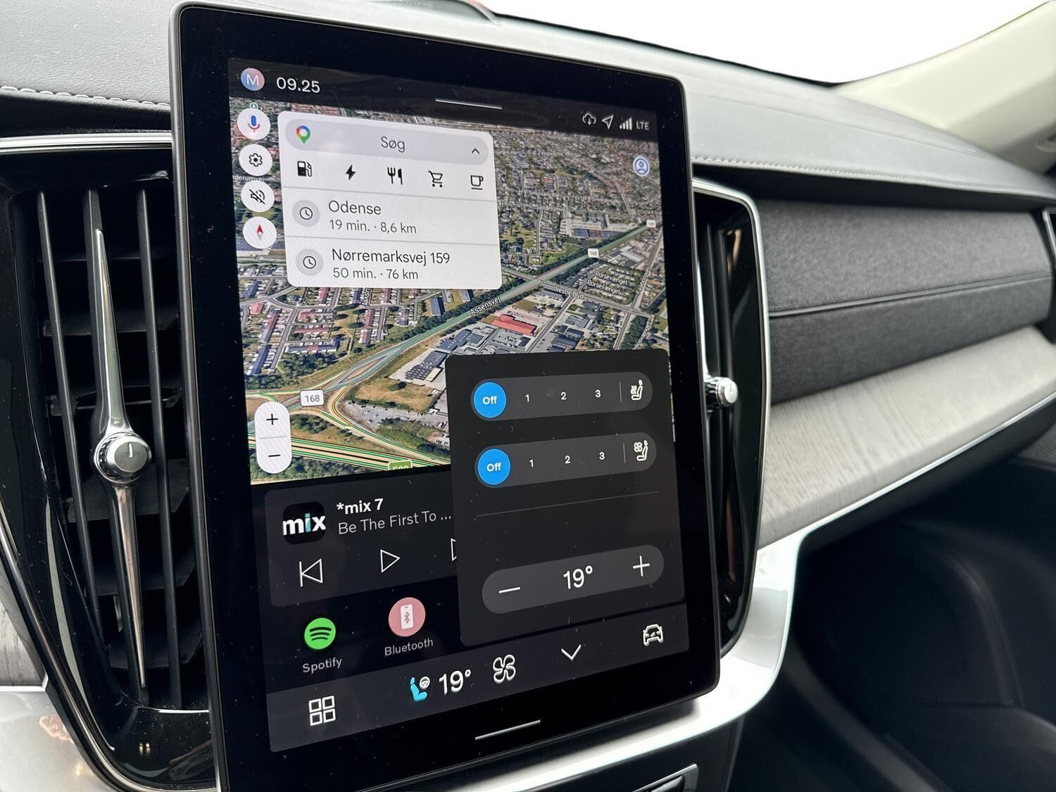Sort Volvo XC90 fra 2026