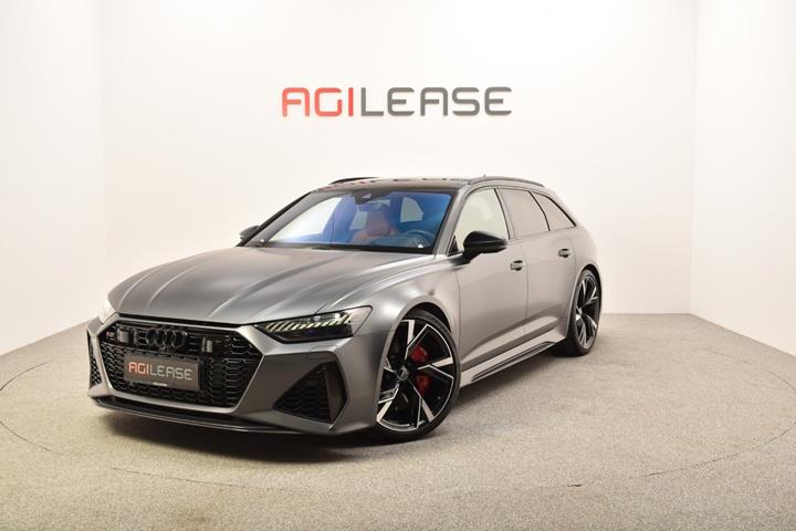 Grå Audi RS6 fra 2020