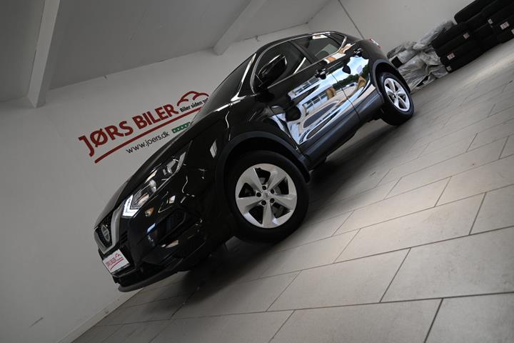 Grå Nissan Qashqai fra 2020