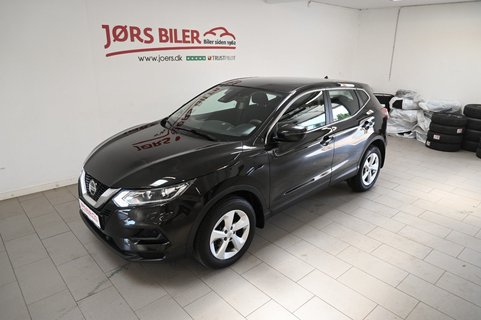 Grå Nissan Qashqai fra 2020