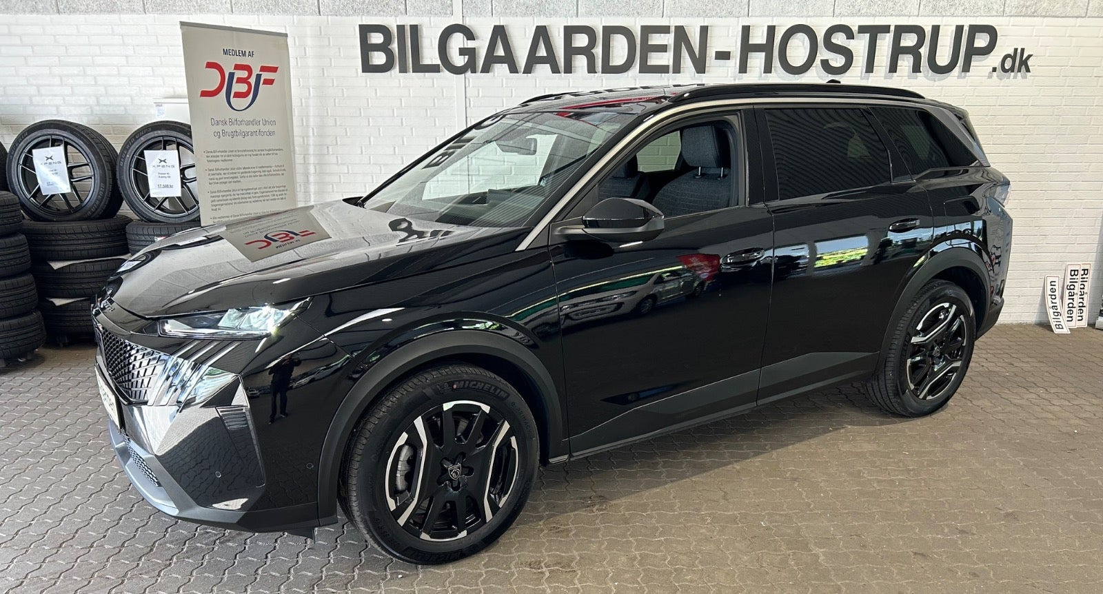 Sort Peugeot e-5008 fra 2025
