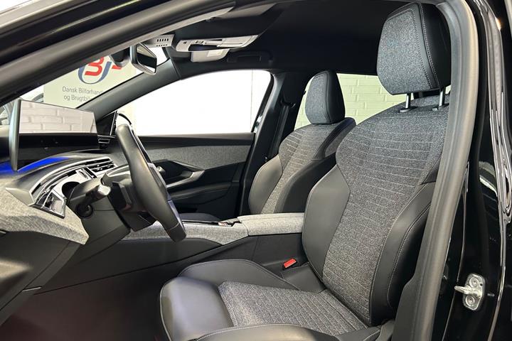 Sort Peugeot e-5008 fra 2025