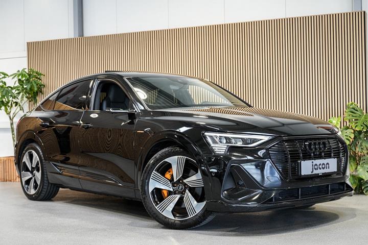 Sort Audi e-tron fra 2021