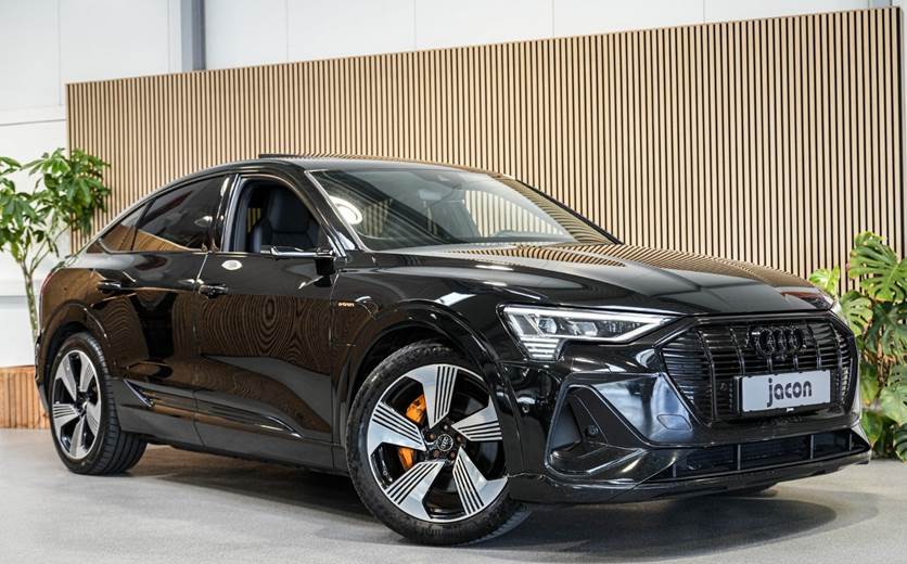 Audi e-tron 55 S-line Sportback quattro