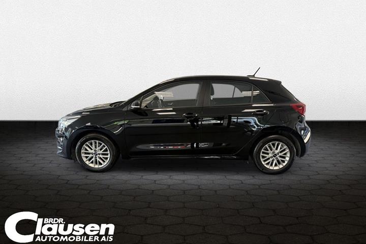 Sort Kia Rio fra 2023