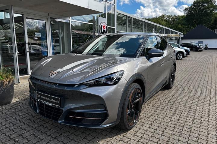 Grå Cupra Tavascan fra 2025