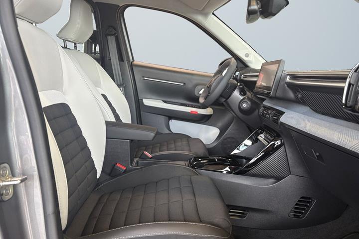 Grå Citroën e-C3 Aircross fra 2025