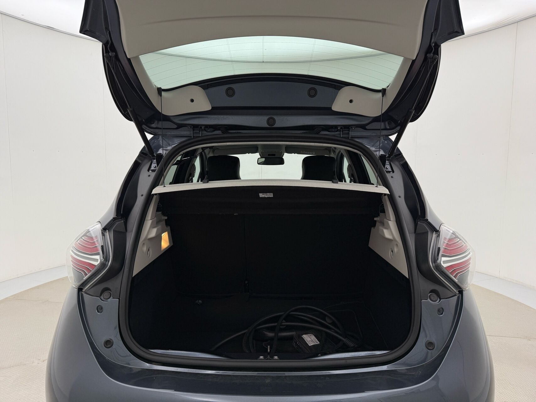 Grå Renault Zoe fra 2021