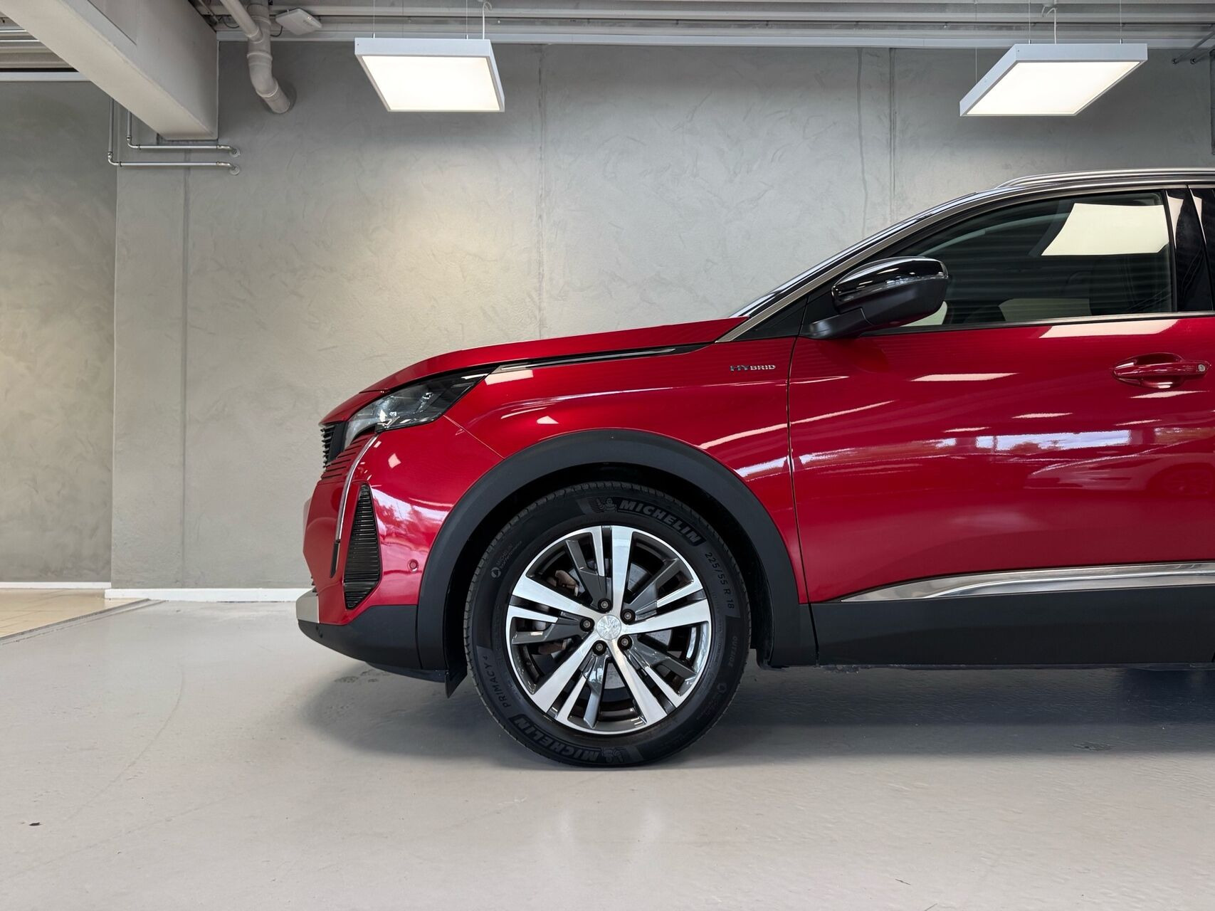 Rød Peugeot 3008 fra 2020
