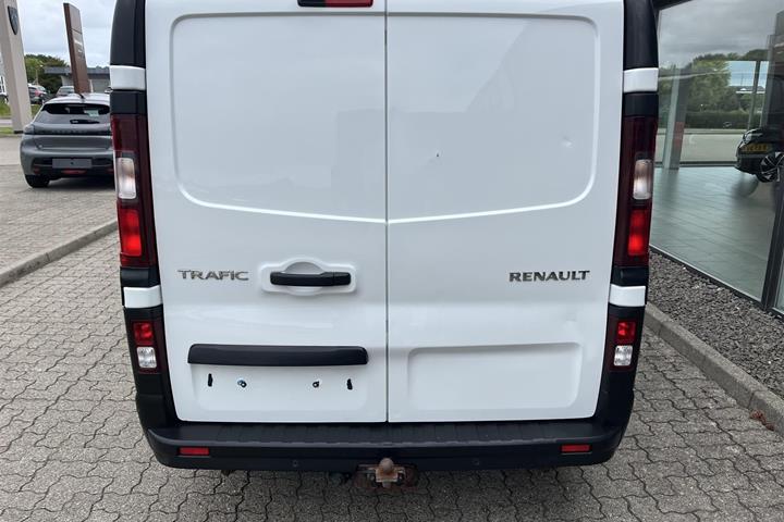 Hvid Renault Trafic fra 2022