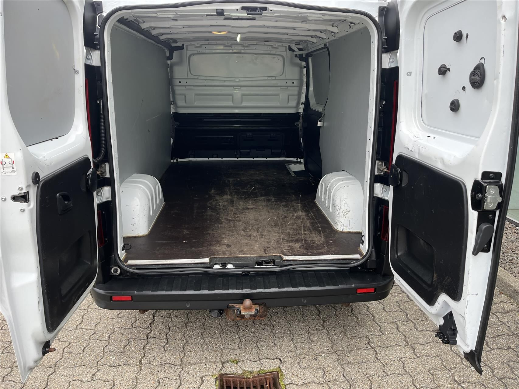 Hvid Renault Trafic fra 2022