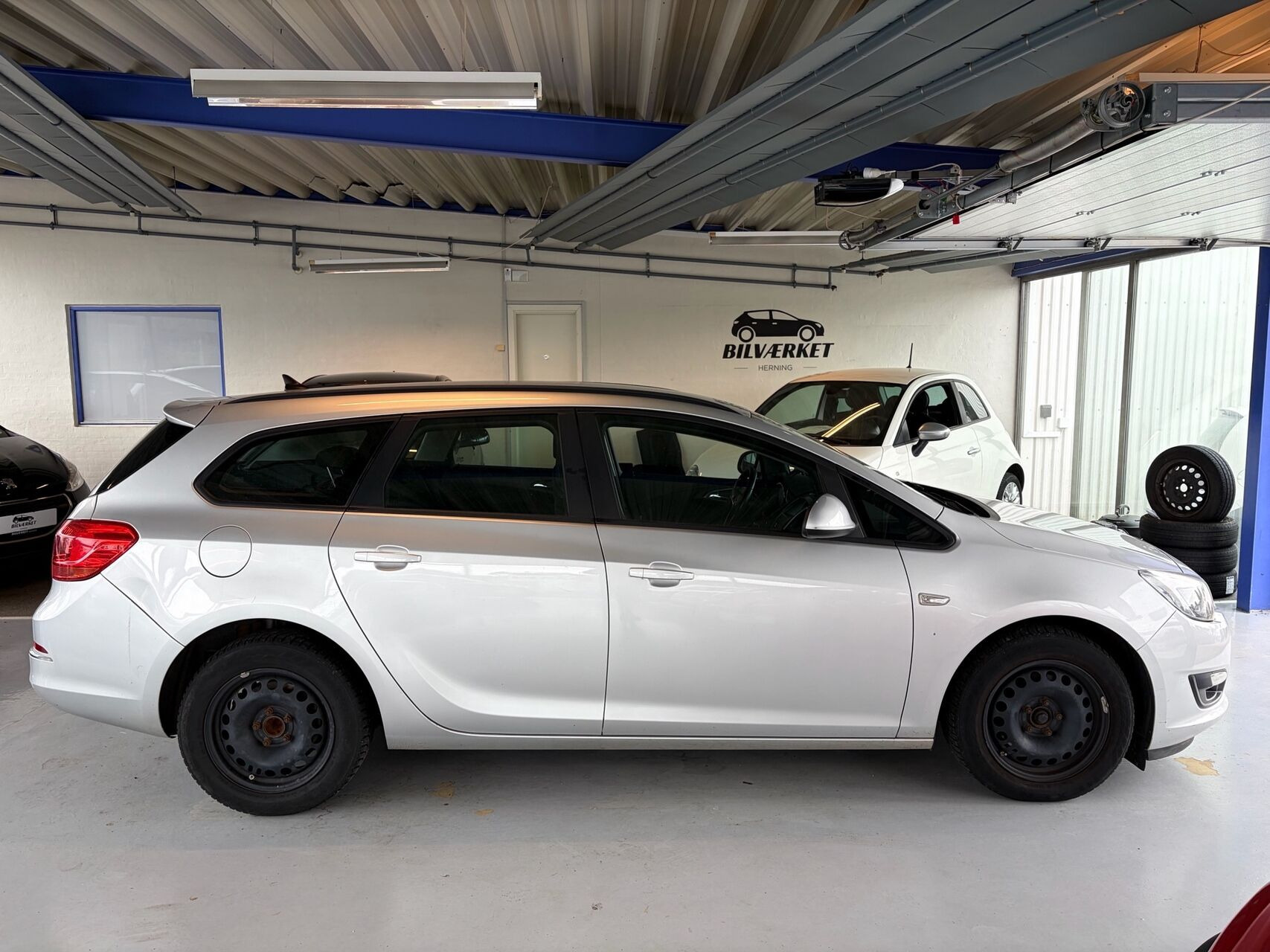 undefined Opel Astra fra 2014