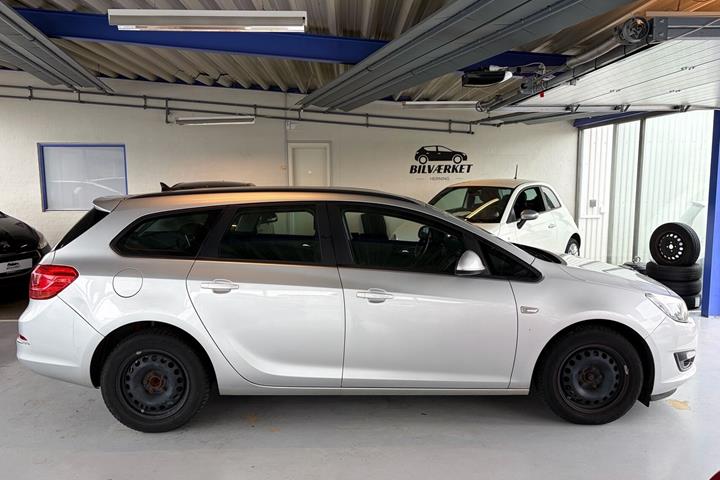 undefined Opel Astra fra 2014