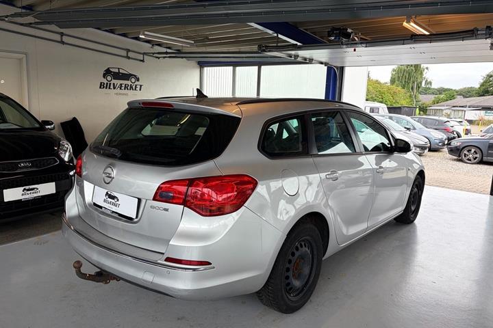undefined Opel Astra fra 2014
