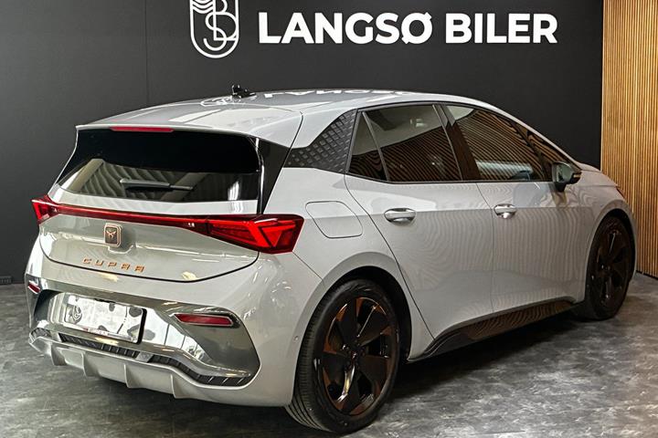 Grå Cupra Born fra 2022