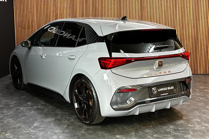 Grå Cupra Born fra 2022