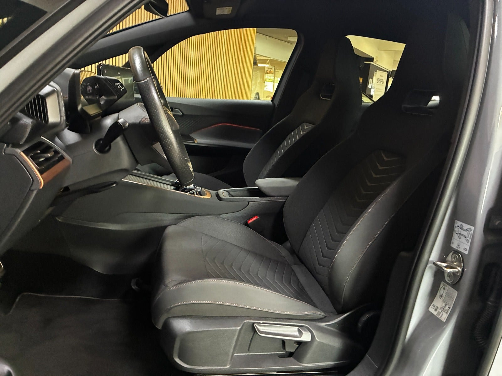Grå Cupra Born fra 2022