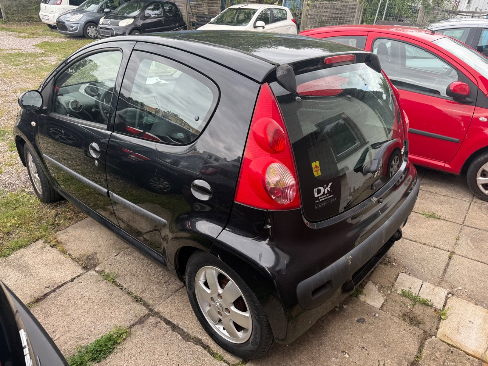 Sort Peugeot 107 fra 2007