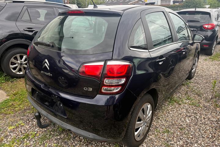 Blå Citroën C3 fra 2016
