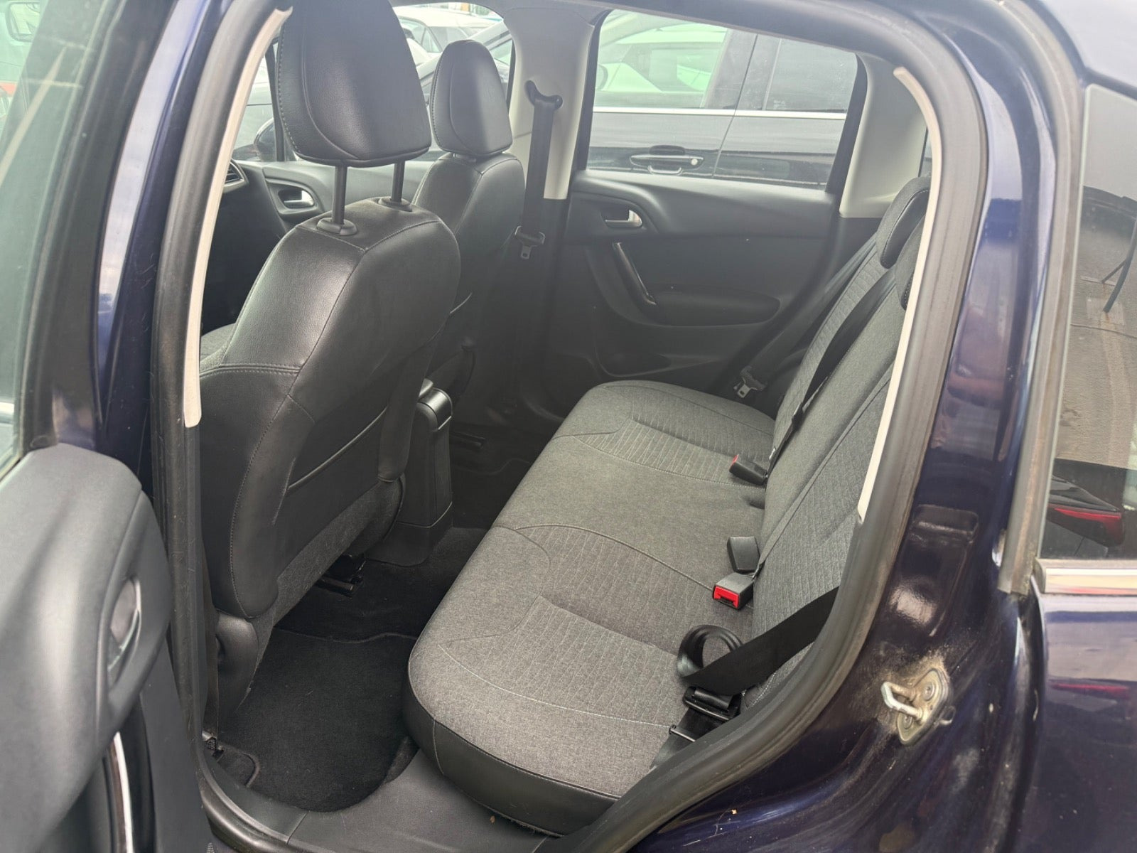 Blå Citroën C3 fra 2016