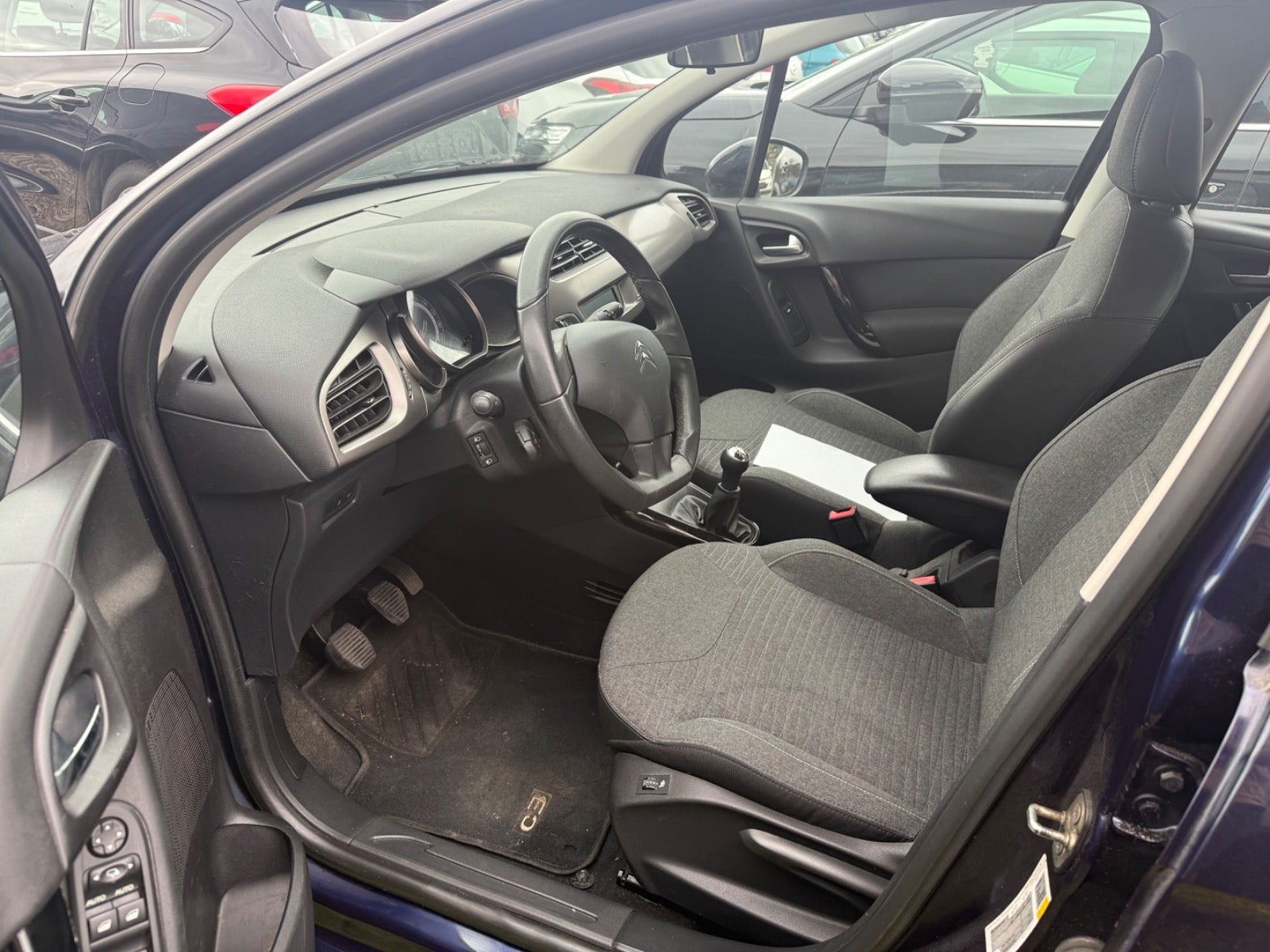 Blå Citroën C3 fra 2016