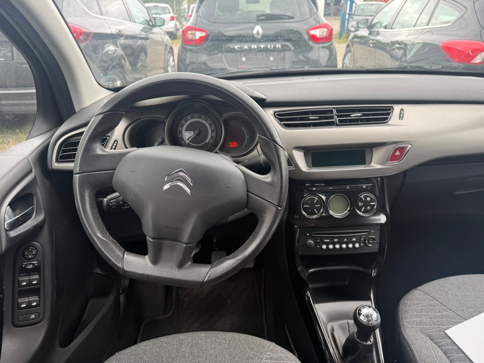Blå Citroën C3 fra 2016