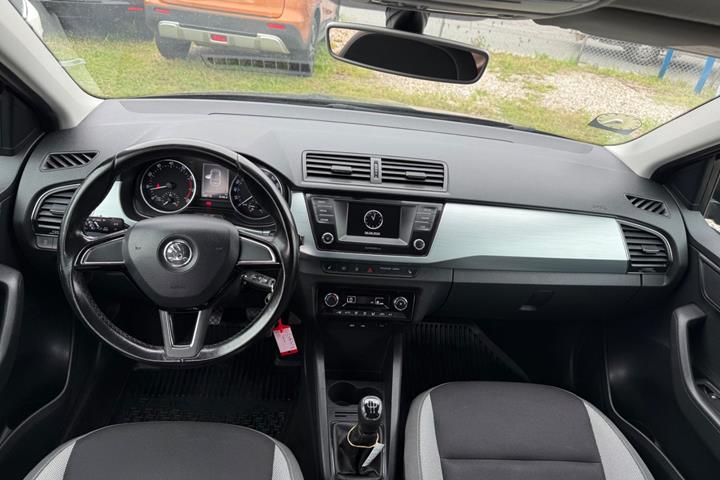 Sort Skoda Fabia fra 2017