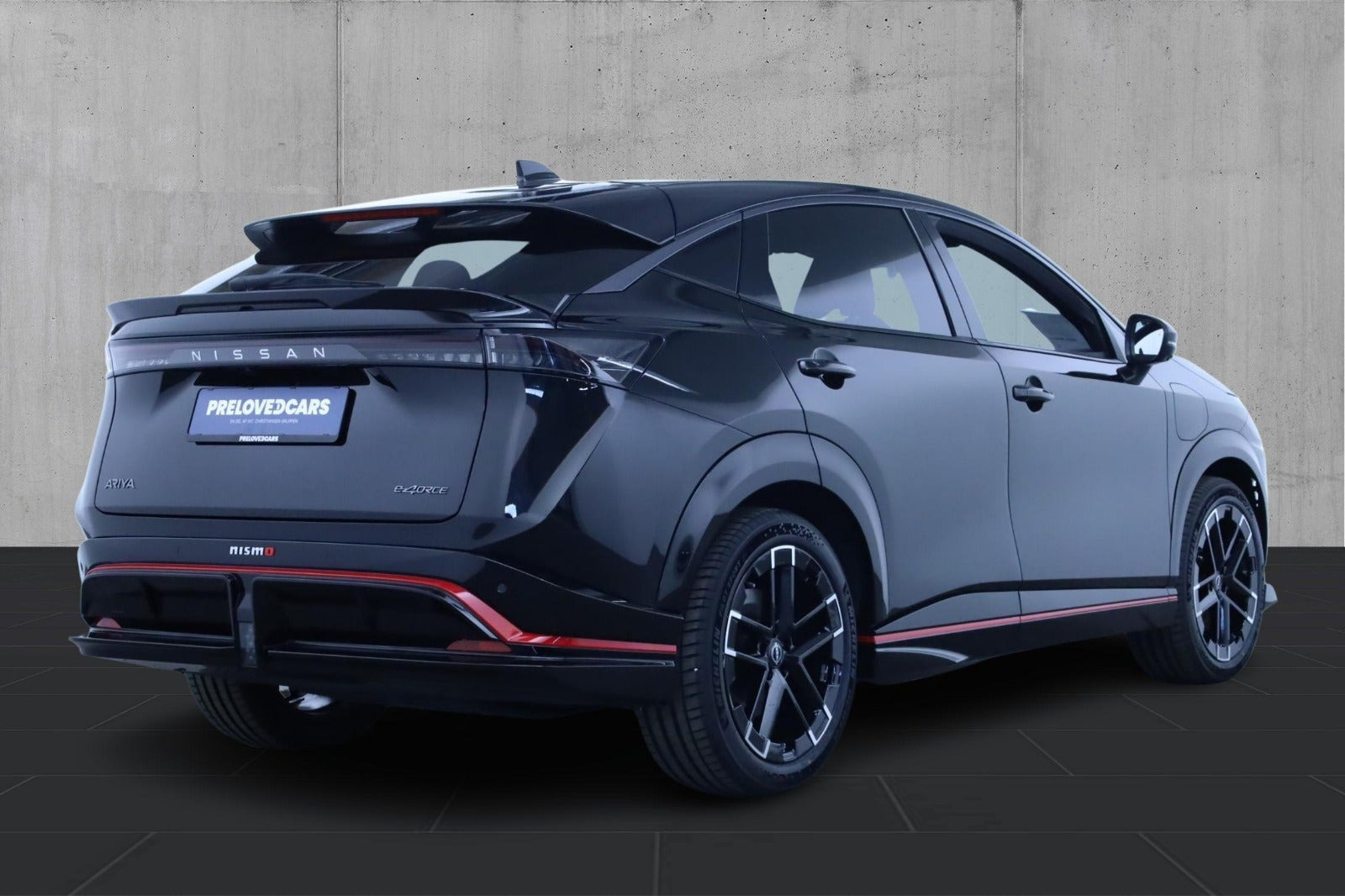 Sort Nissan Ariya fra 2025