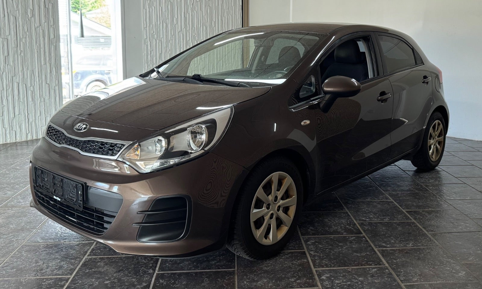undefined Kia Rio fra 2015