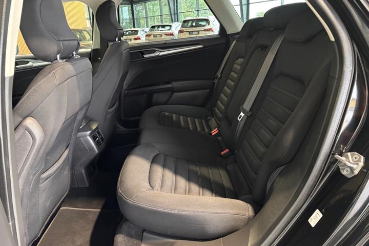 undefined Ford Mondeo fra 2015