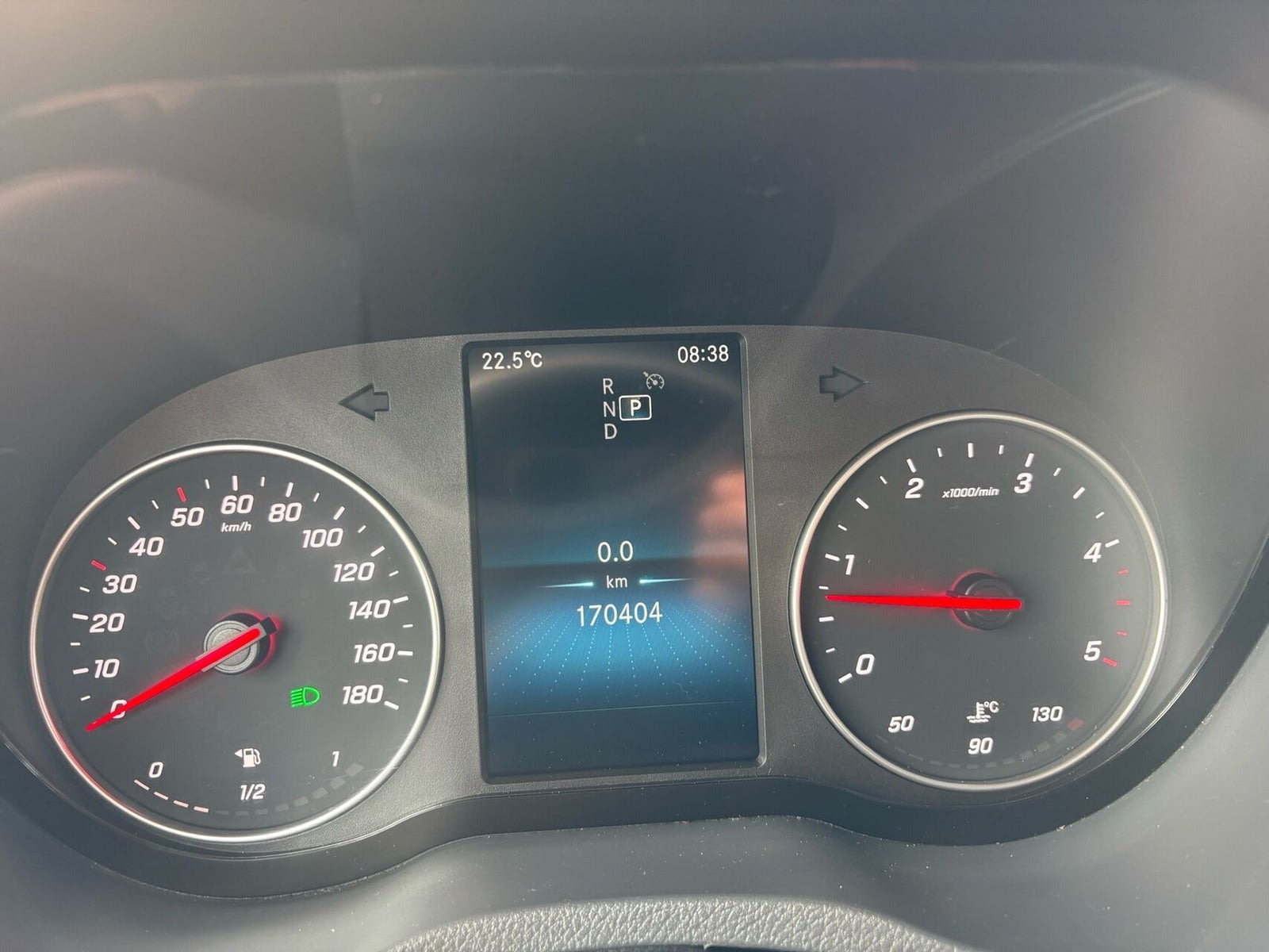 Hvid Mercedes Sprinter 319 fra 2020