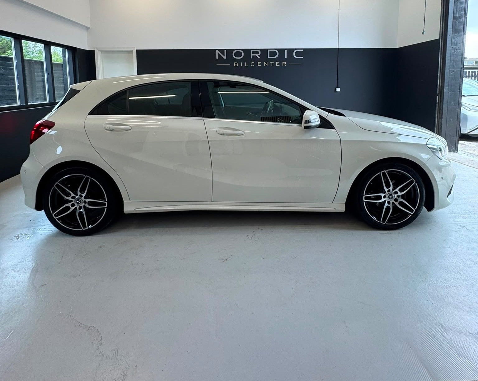 undefined Mercedes A180 d fra 2017
