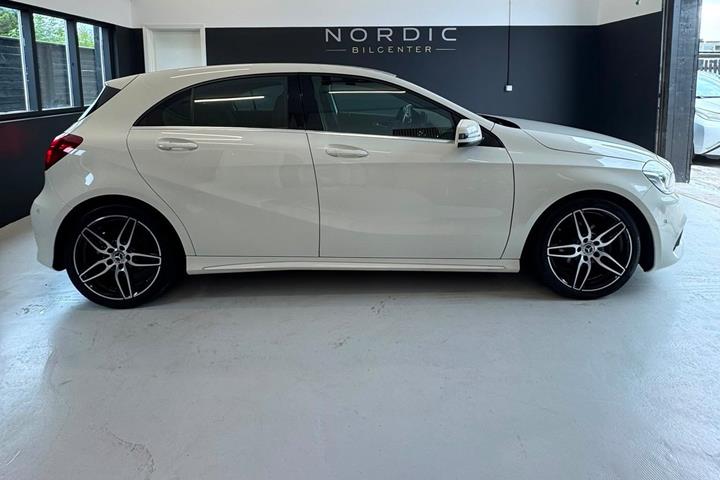 undefined Mercedes A180 d fra 2017