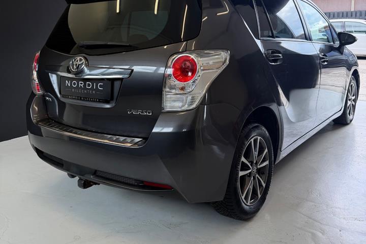 undefined Toyota Verso fra 2015