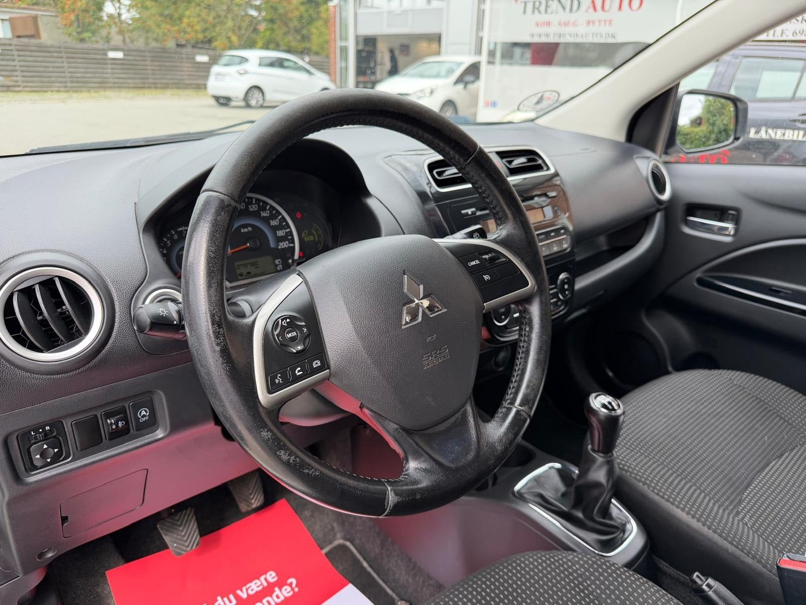 Hvid Mitsubishi Space Star fra 2016