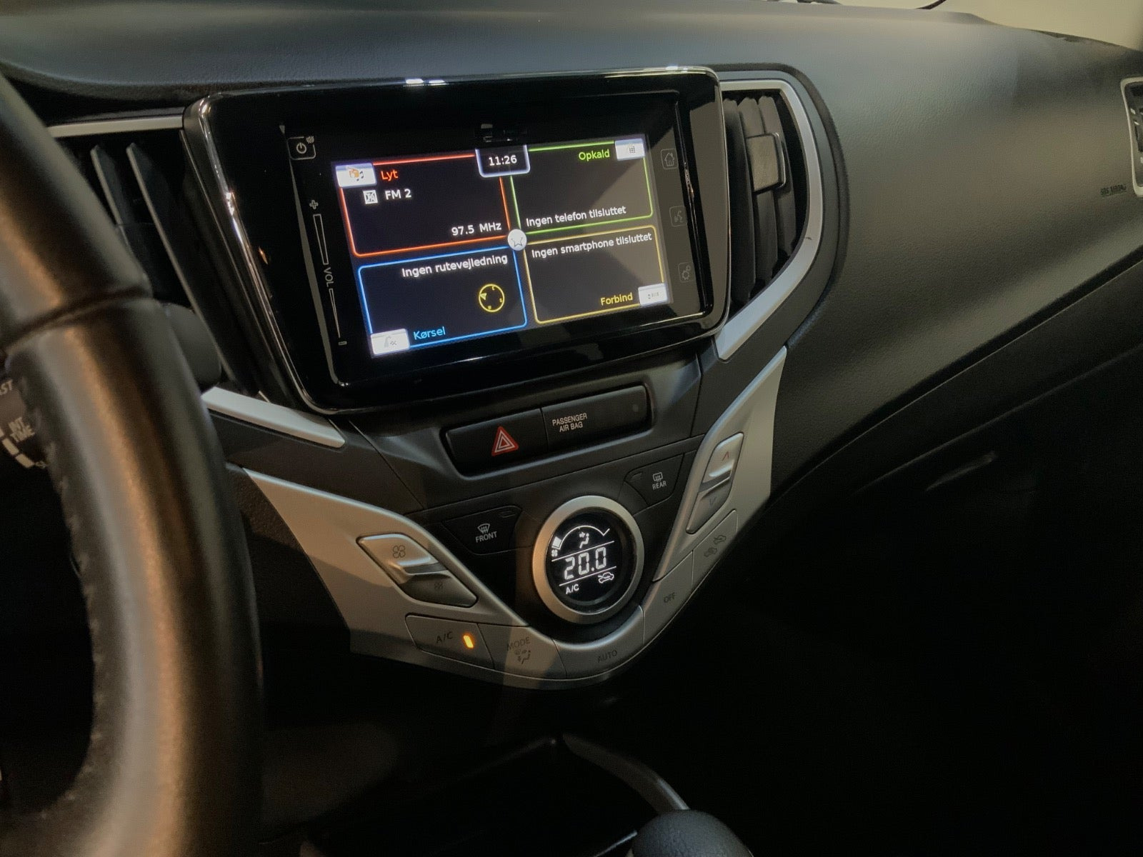 Grå Suzuki Baleno fra 2020