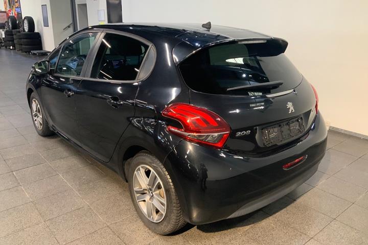 Sort Peugeot 208 fra 2017