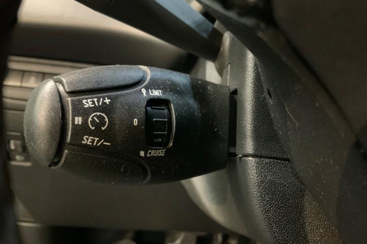 Sort Peugeot 208 fra 2017