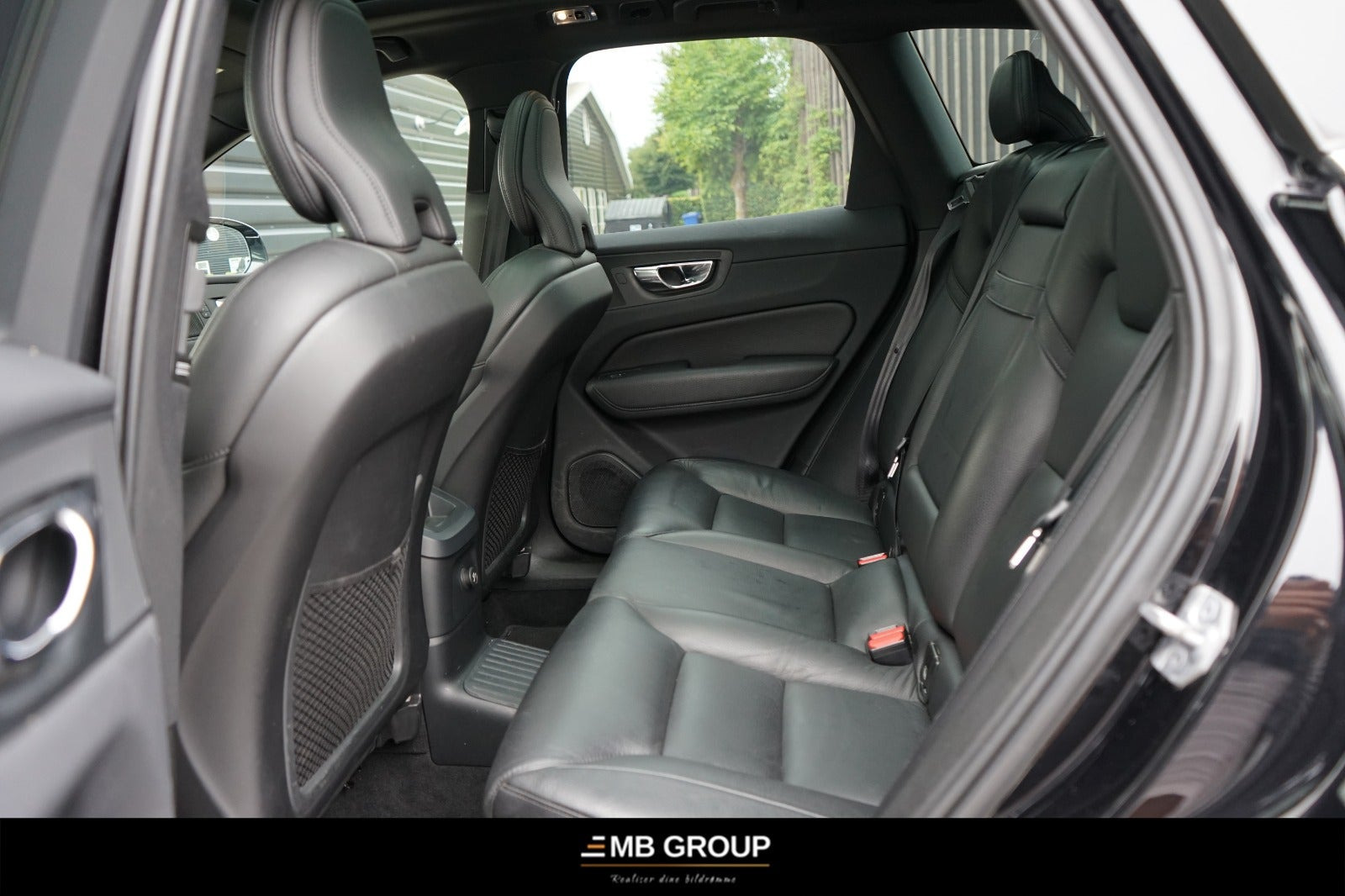 Sort Volvo XC60 fra 2019