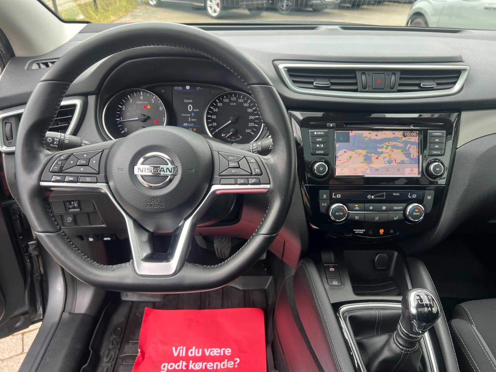 Grå Nissan Qashqai fra 2018
